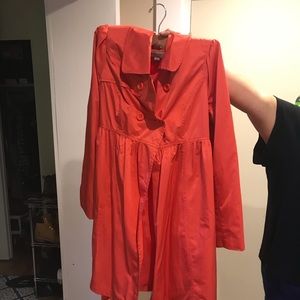 Maternity trench coat